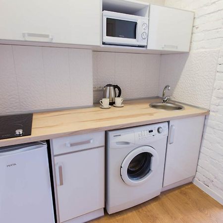 Cozy Apartment Beside Metro Yaroslava Mudroho, Universytet - Chernyshevska Str 95-6 Charkiw Exterior foto