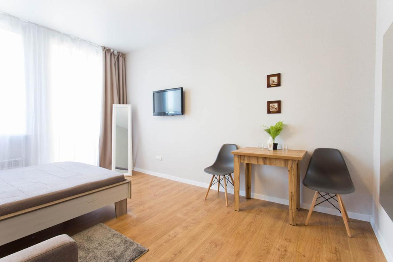 Cozy Apartment Beside Metro Yaroslava Mudroho, Universytet - Chernyshevska Str 95-6 Charkiw Exterior foto